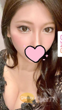 🧸 柚葉 164cm・Dcup・50kg· 有點天然呆的治癒系女孩 · 動作雖慢卻讓人放鬆又享受