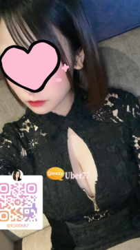 🍑 『心菜 160・E cup・48kg』· 性感小惡魔系女孩，眼神會勾魂