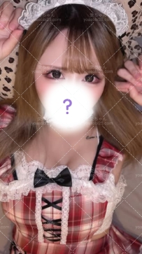 🧡【A794 154cm.Ecup.46kg 】 活潑大膽的辣妹系女孩，笑容中帶點小壞壞的氣息。