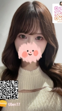 🍷奈央｜160cm・D罩杯・29歲 · 性感中帶點母性，是會讓人戀愛的存在。