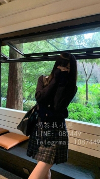 【子涵  165.B.20歲 45kg  】在韓國當過女團練習生 一雙驚天大美腿驚艷到你了沒